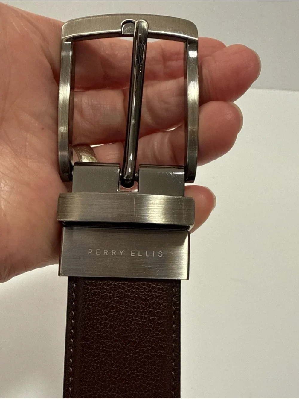 Men's Perry Ellis Leather reversible Belt 32 Brushed Metal Buckle black/brown